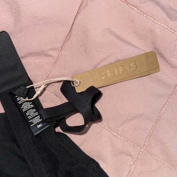 Skims Bra - Picture 2 of 6